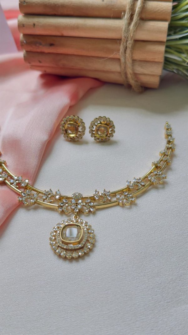 Premium Antique Gold Ad Necklace(Pearl White) - Image 2