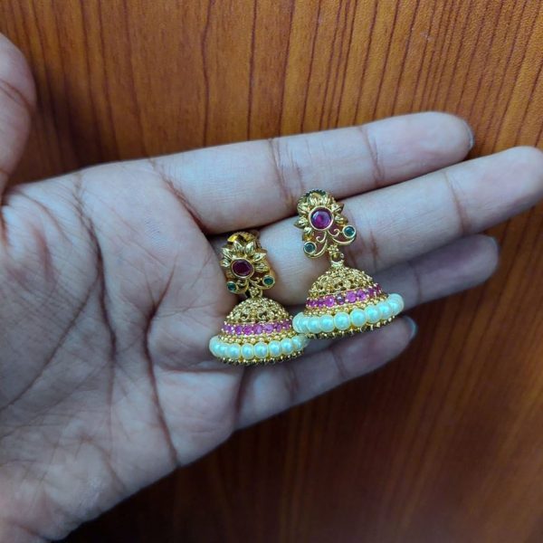Simple and Tiny Jhumka