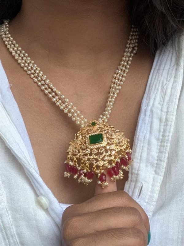 Premium white pearl ad stones with red beads