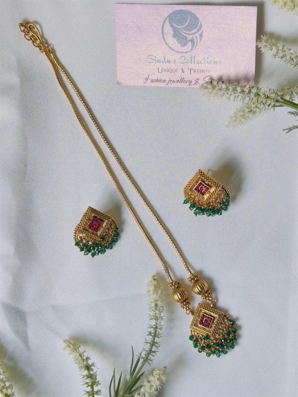 Antique gold necklace