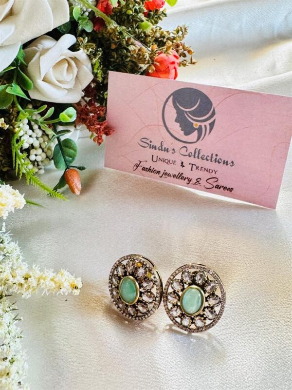 Stud earrings(Light sea green)